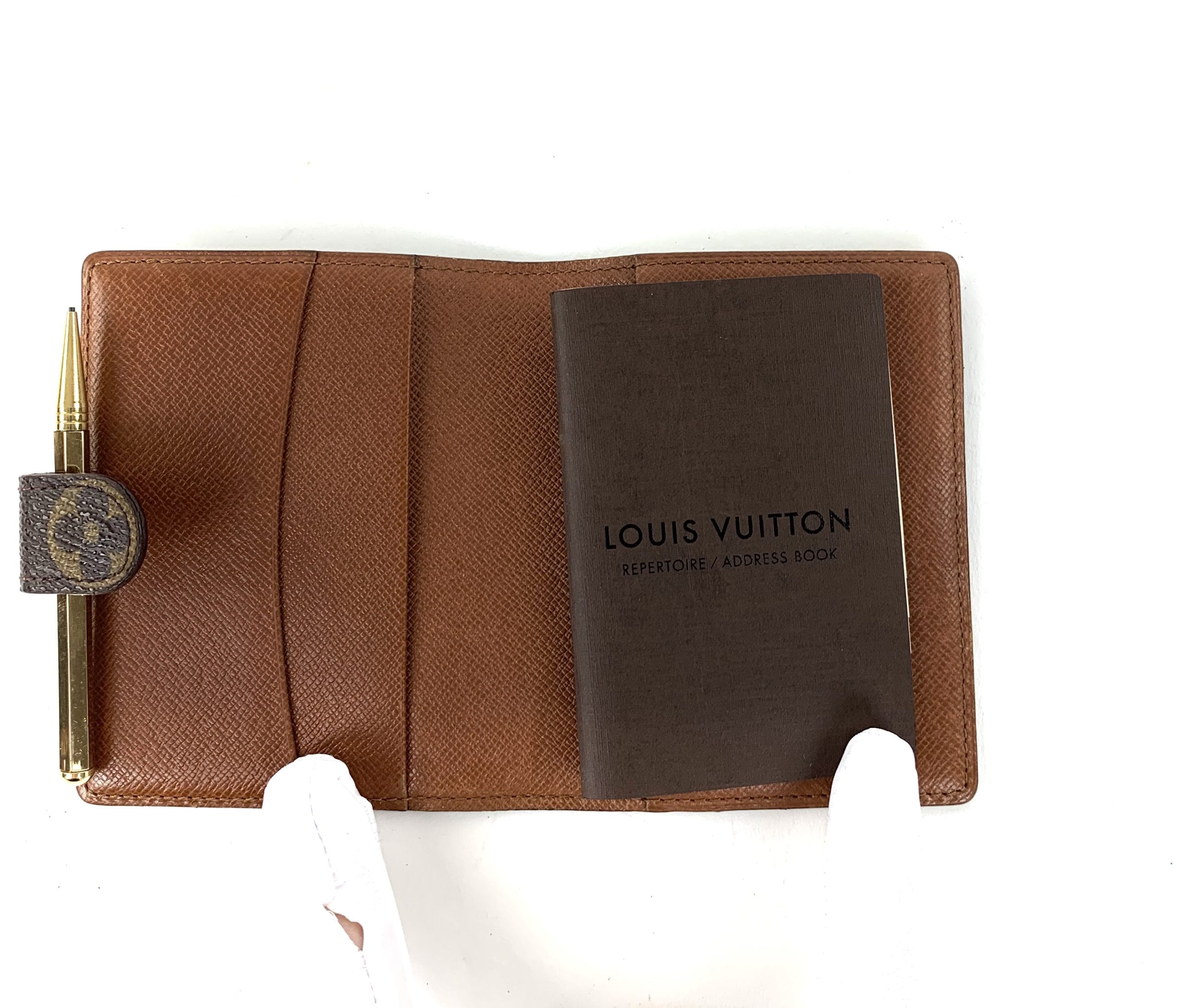 LOUIS VUITTON Saks Fifth Avenue Wallet Agenda Credit Card Organizer
