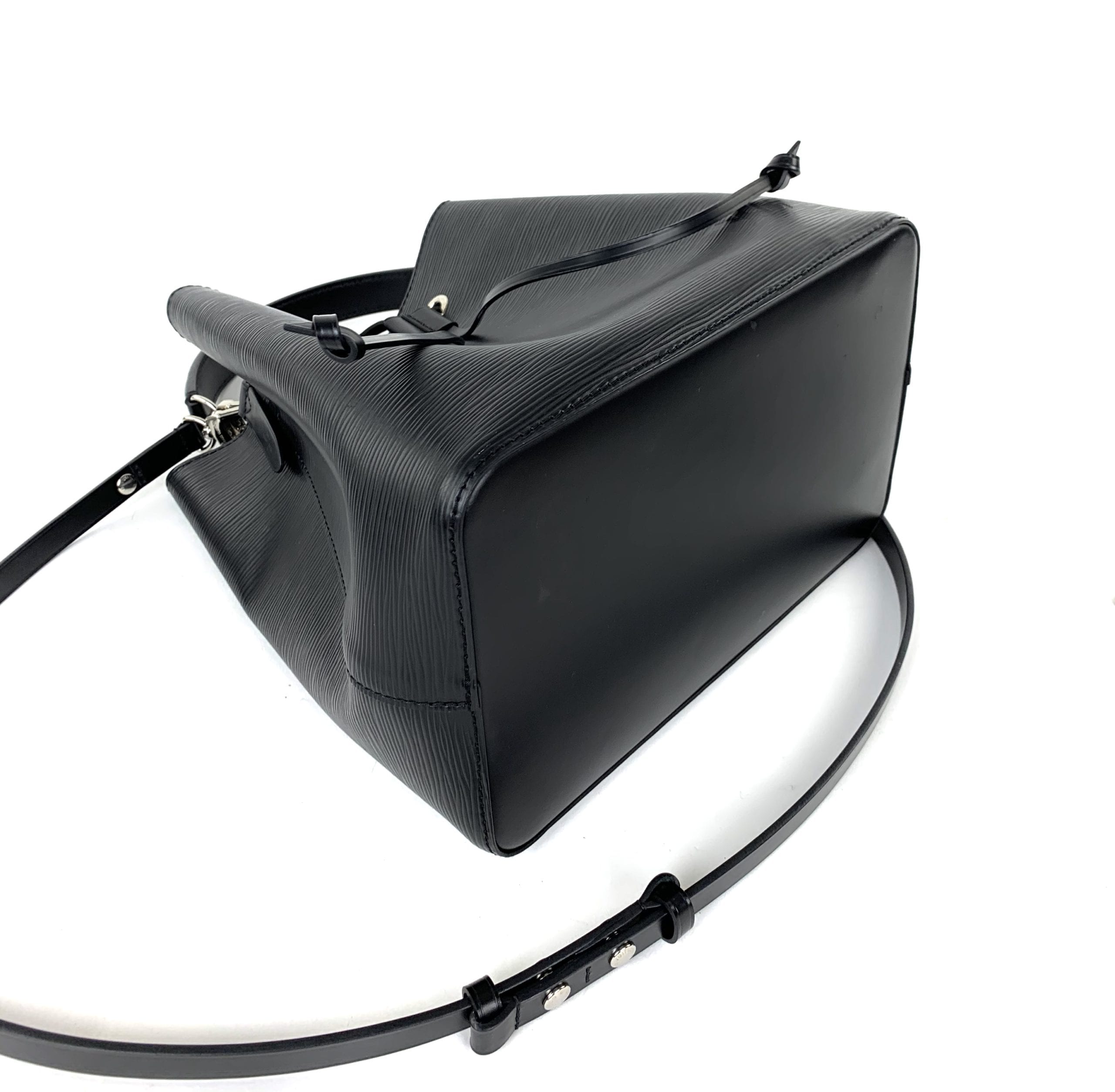 Louis Vuitton Braided Handle NeoNoe Handbag Epi Leather MM Black 21329624