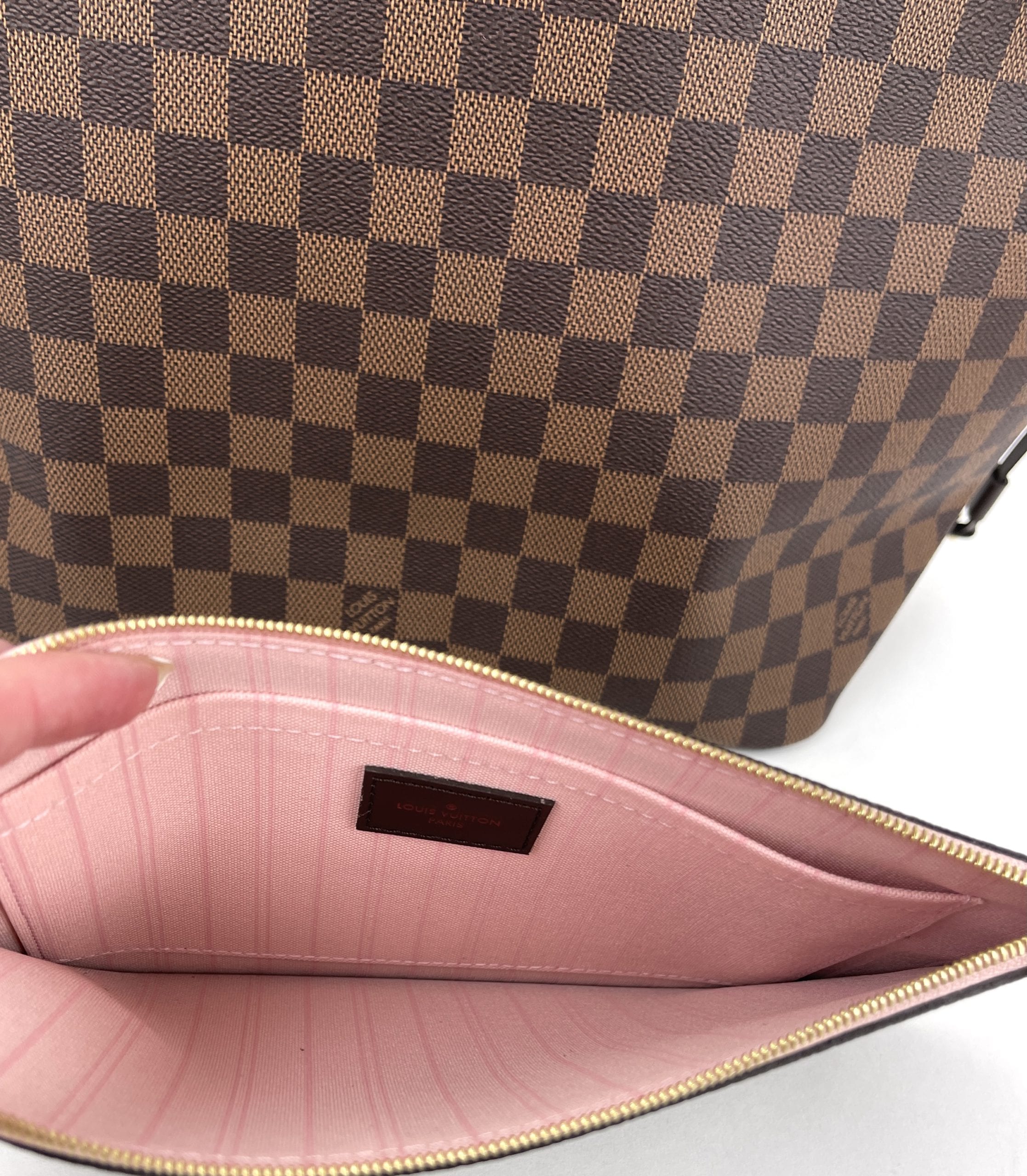 Louis Vuitton bag Neverfull MM checkered ebony, pink ballerina