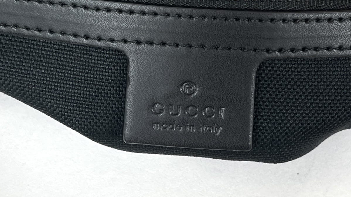 Gucci GG Supreme Bestiary Tigers Messenger Bag - Black Crossbody Bags,  Handbags - GUC1368175