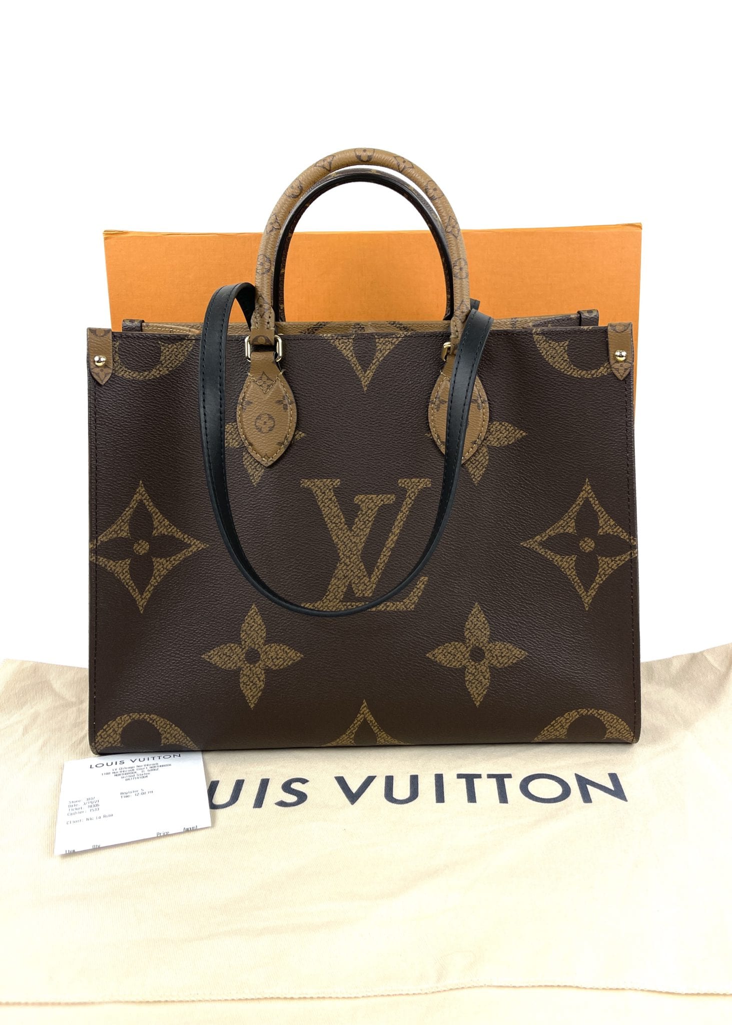 lv on the go reverse monogram