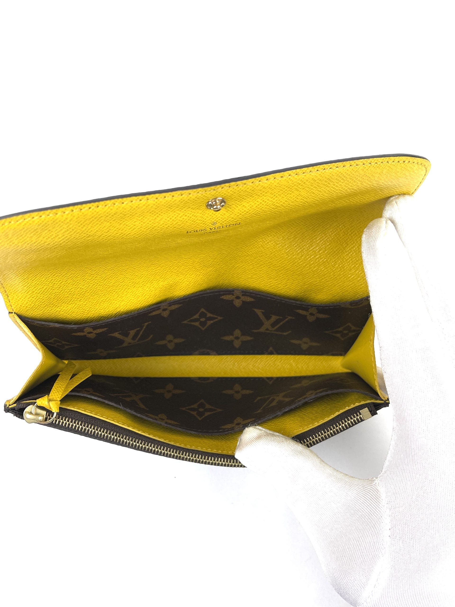 Louis Vuitton Emilie wallet Yellow In very good - Depop