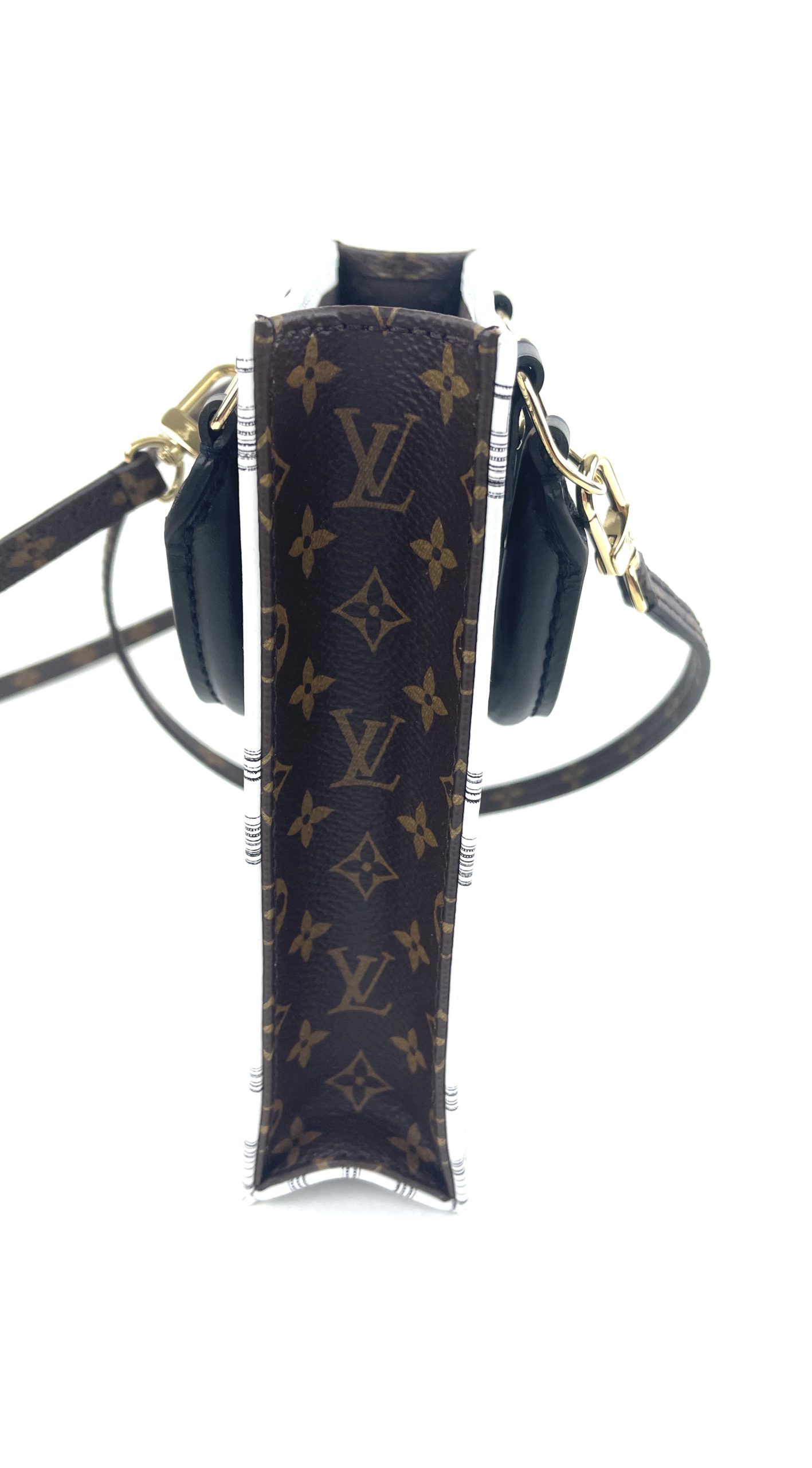 Louis Vuitton White, Black & Brown Monogram Coated Canvas And Printed Calfskin  Architettura Petit Sac Plat Gold Hardware, 2021 Available For Immediate  Sale At Sotheby's