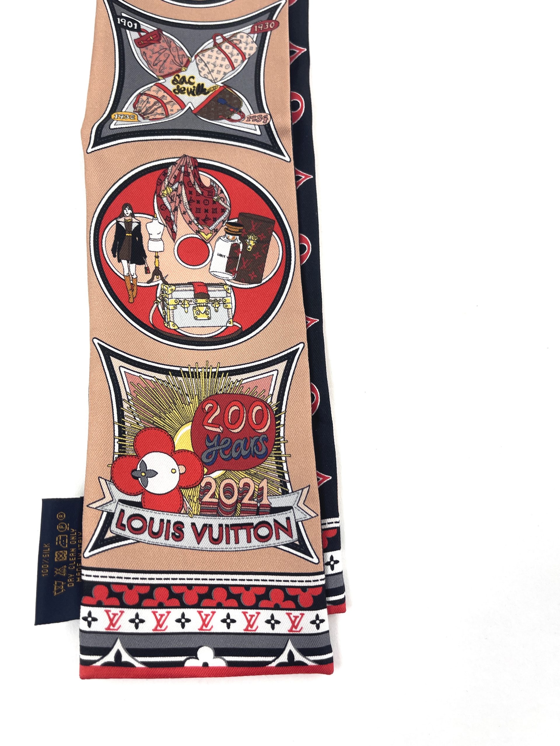 NEW LOUIS VUITTON Limited Edition KABUKI Monogram Silk Scarf Bandeau Red