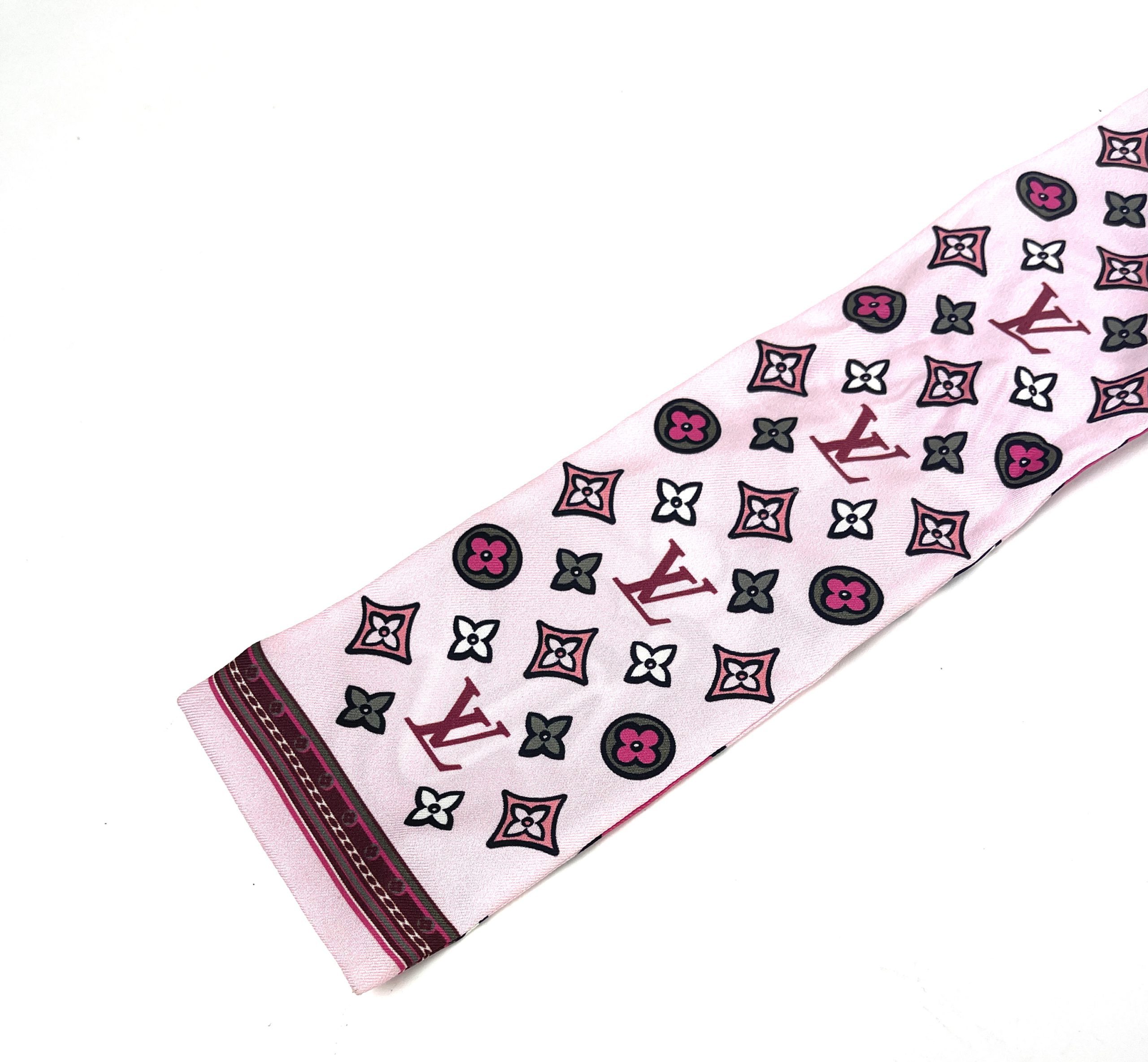 Louis Vuitton Black/Pink Monogram Silk Vuittamins 3D Bandeau - Yoogi's  Closet