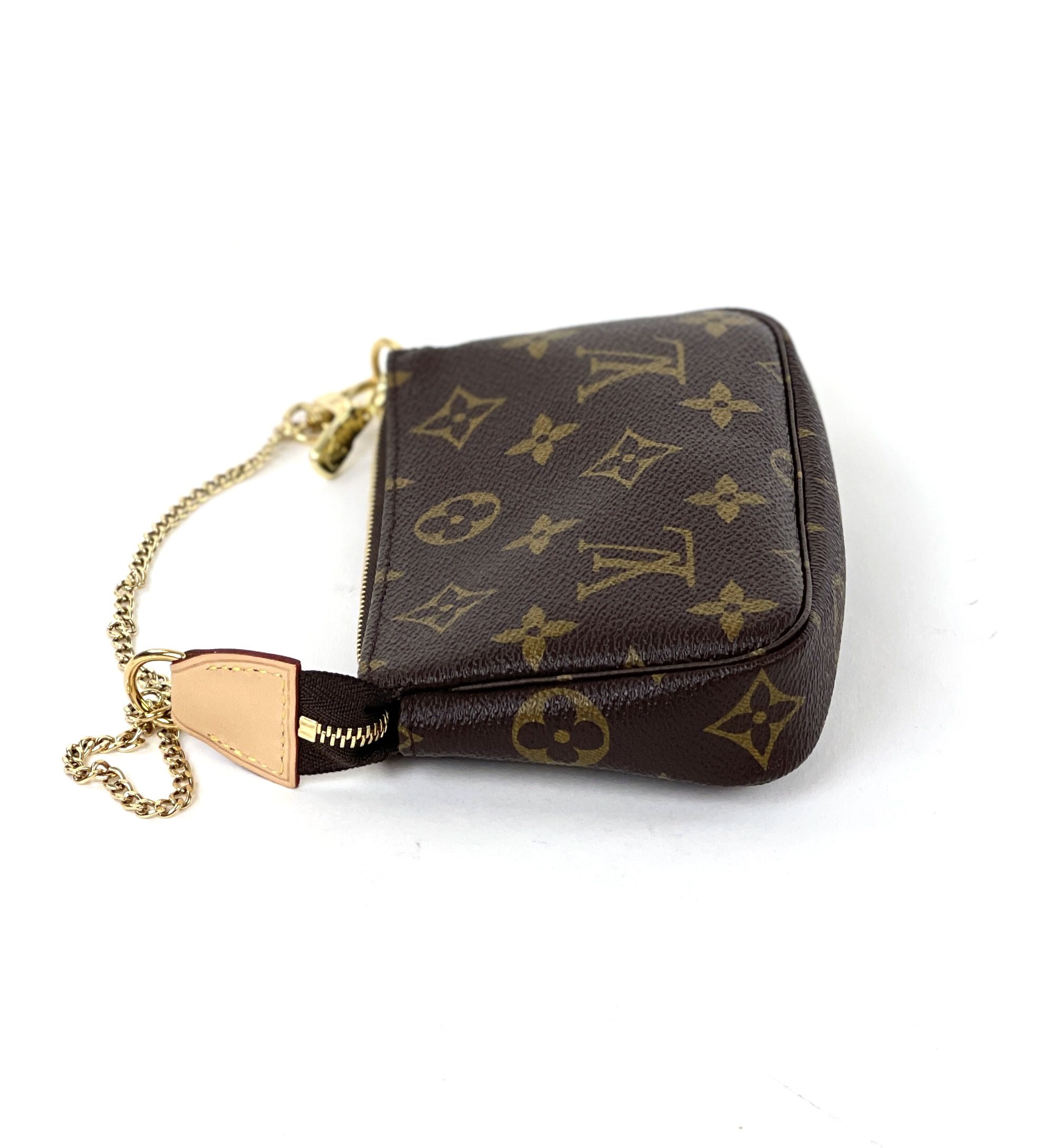 Louis Vuitton Monogram Mini Lin Pochette Accessoires ref.902409 - Joli  Closet