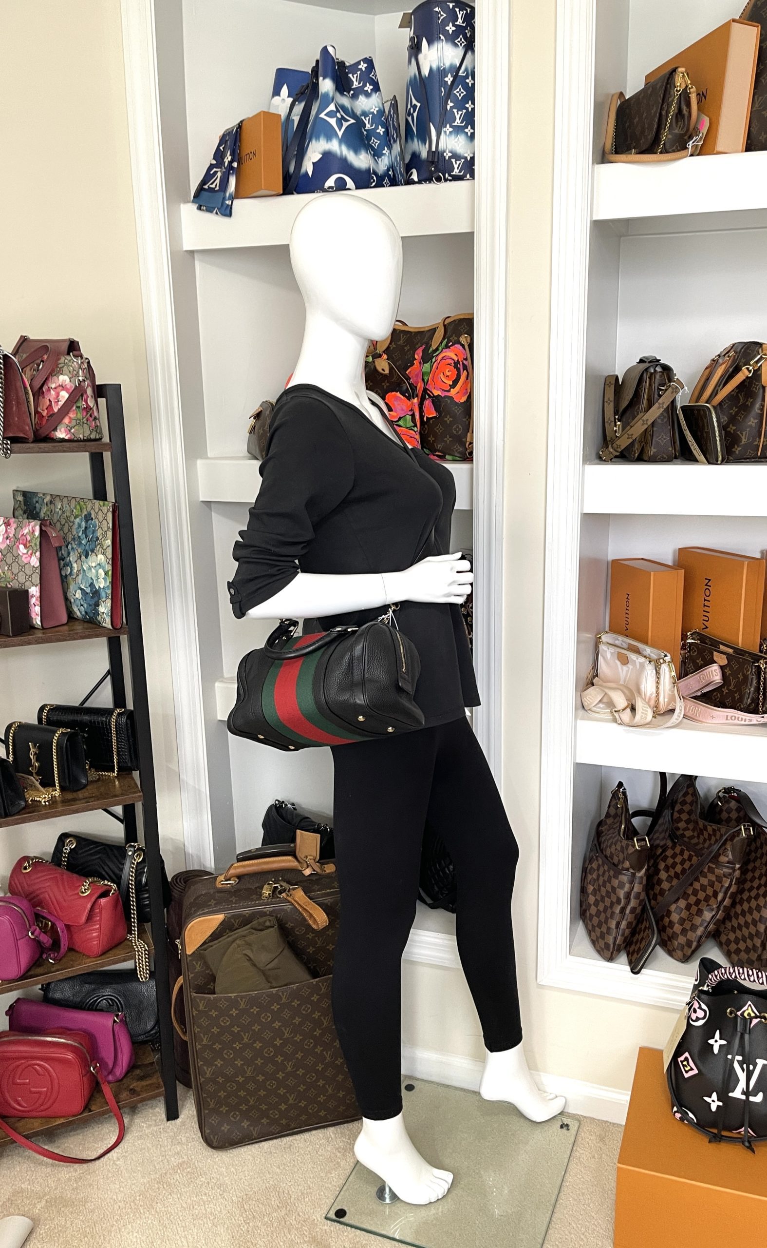 Gucci Black Dialux Britt Medium Boston Bag - Yoogi's Closet