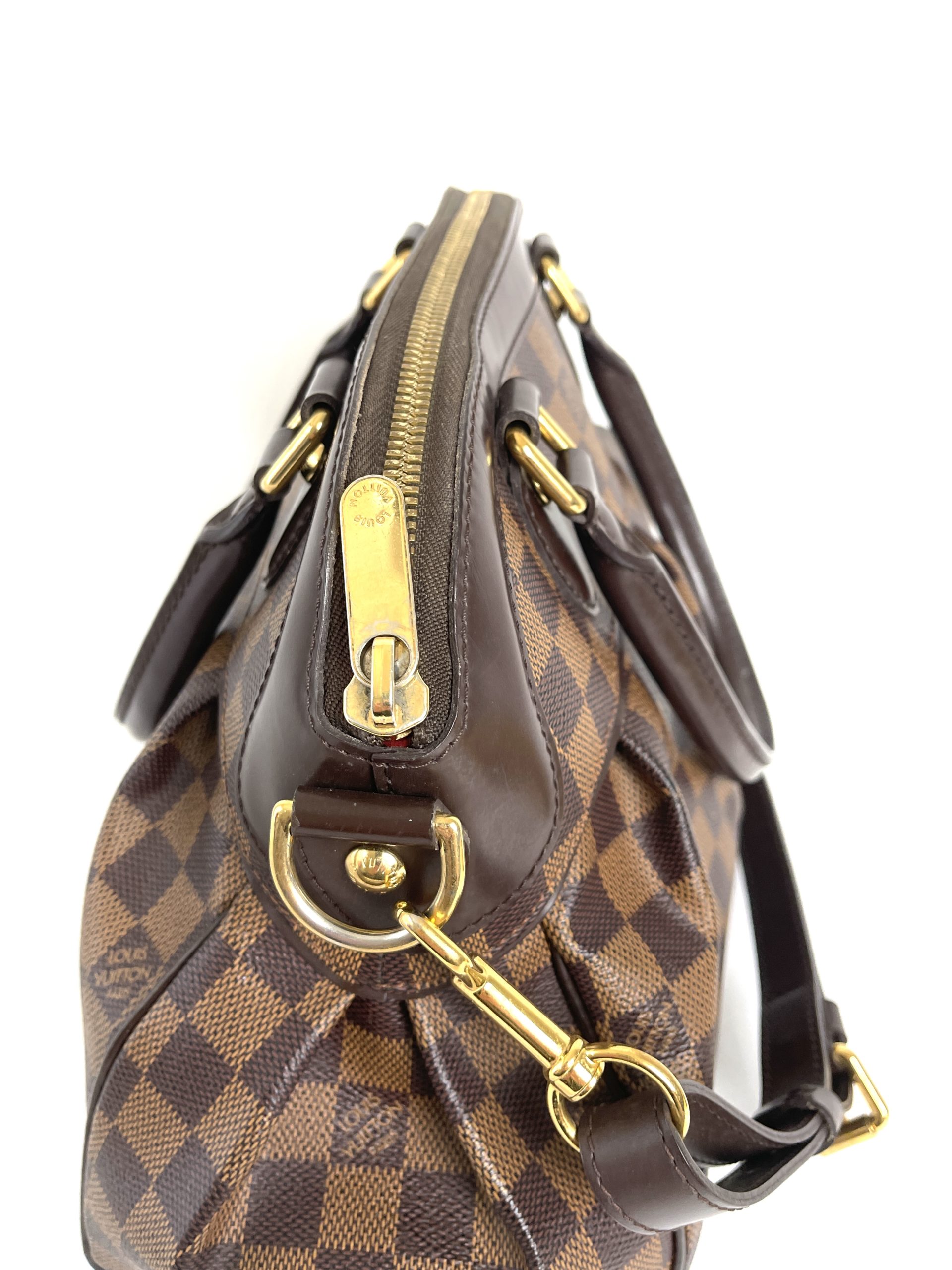 Louis Vuitton Damier Ebene Trevi PM Shoulder Bag (SHF-11452) – LuxeDH