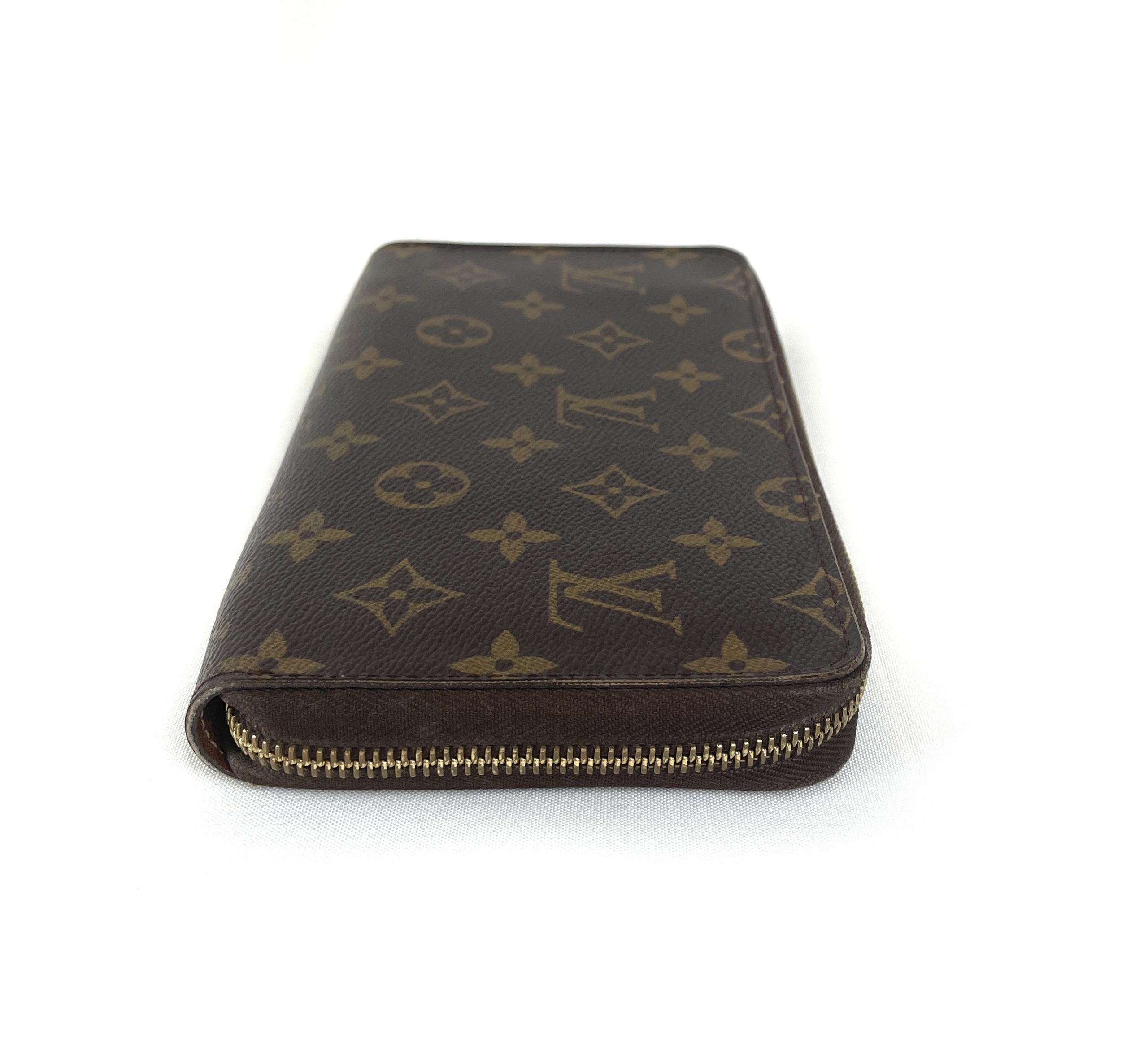 Shop Louis Vuitton Zippy Xl Wallet (PORTEFEUILLE ZIPPY XL, M61698) by  Mikrie