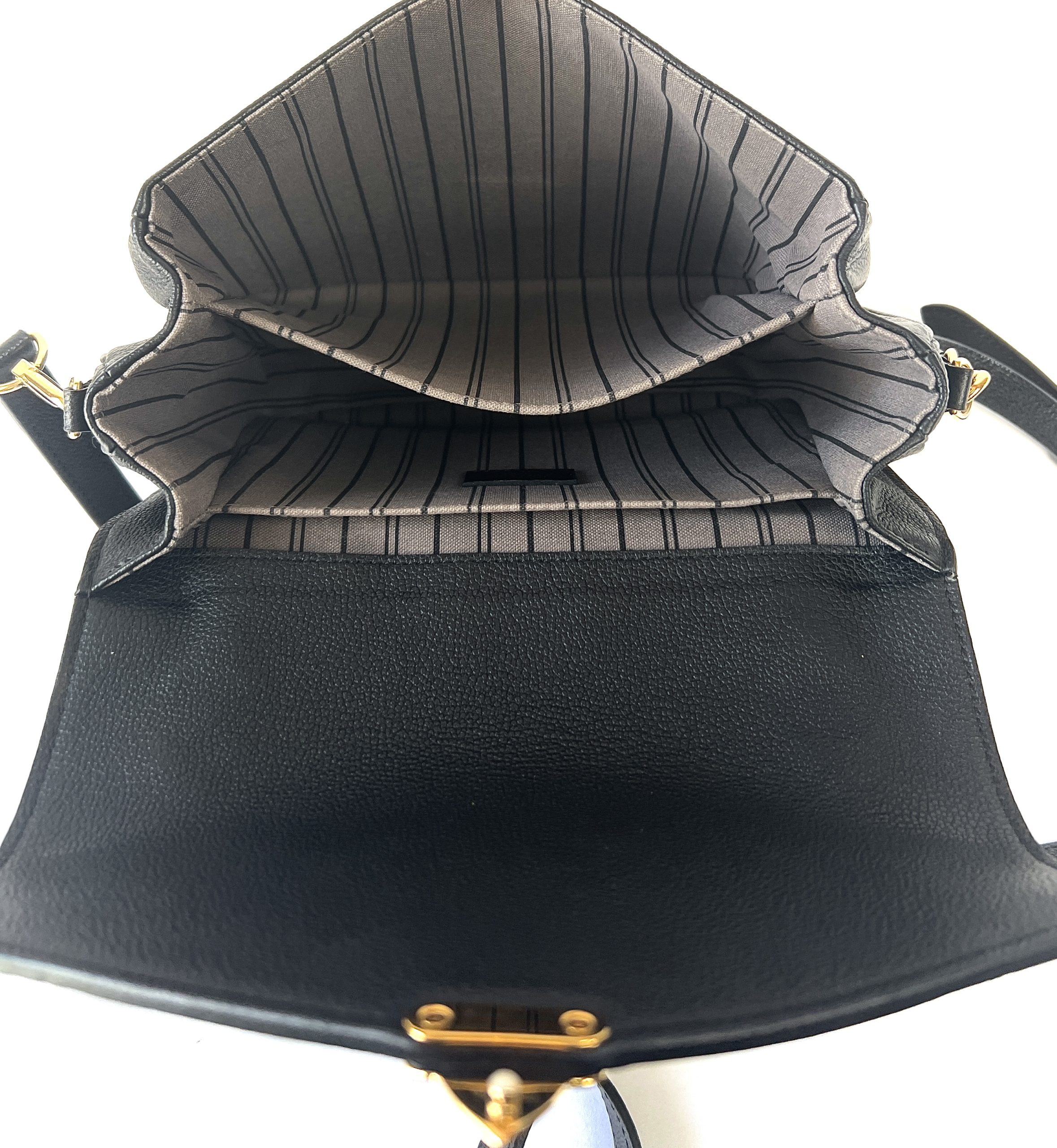 Louis Vuitton Monogram Empreinte Pochette Metis w/Strap - Black Crossbody  Bags, Handbags - LOU794740