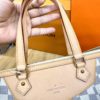 Louis Vuitton Damier Azur Siracusa GM 9