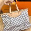 Louis Vuitton Damier Azur Siracusa GM 5