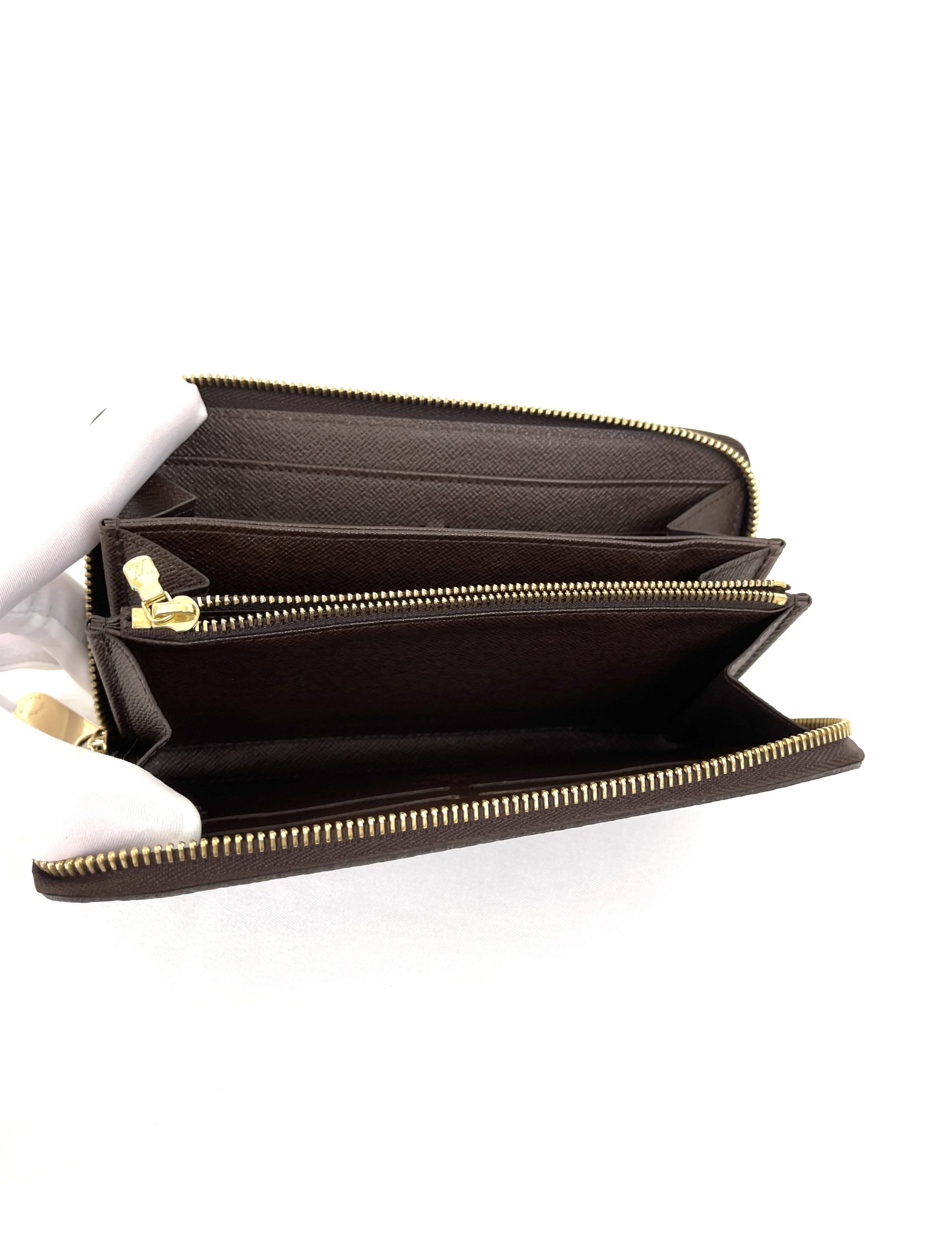 Louis Vuitton Damier Ebene Zippy Wallet (SHG-iHTyIE) – LuxeDH
