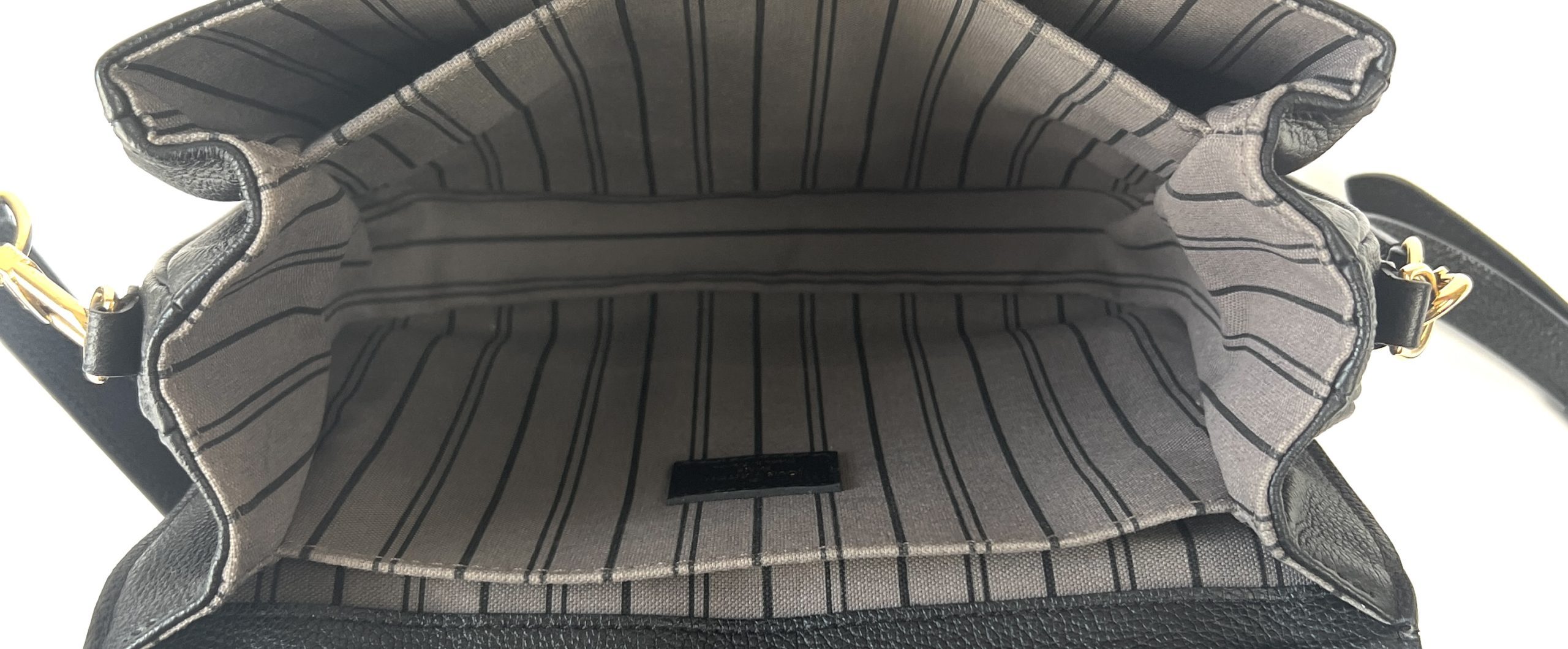 Louis Vuitton Monogram Empreinte Félicie Pochette w/ Inserts - Black  Crossbody Bags, Handbags - LOU779442