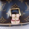 Louis Vuitton Monogram Saumur 30 Messenger 17