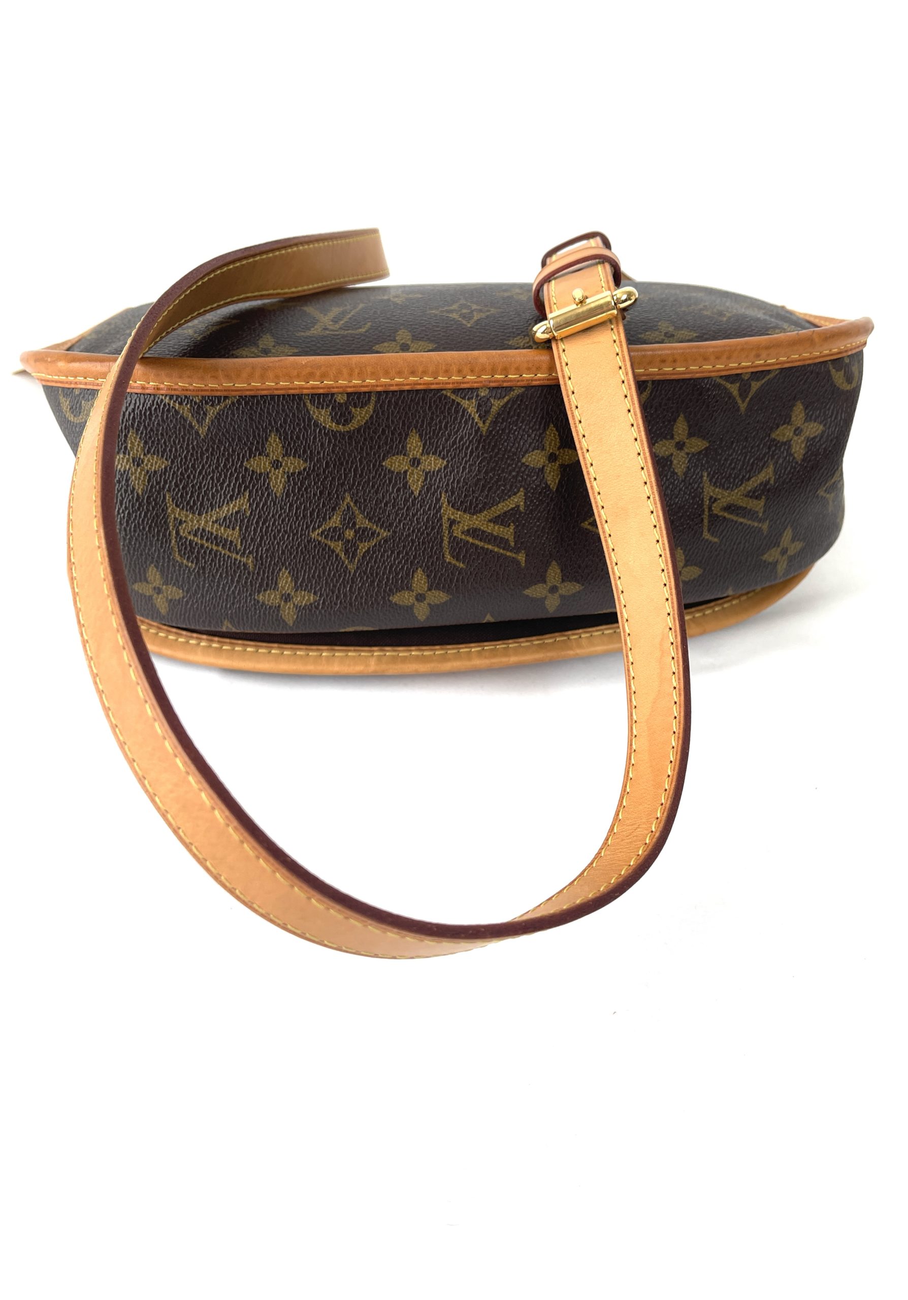 RvceShops Revival, Brown Louis Vuitton Monogram Menilmontant MM Crossbody  Bag