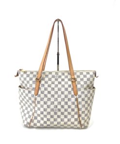 Louis Vuitton Totally MM Azur Tote front