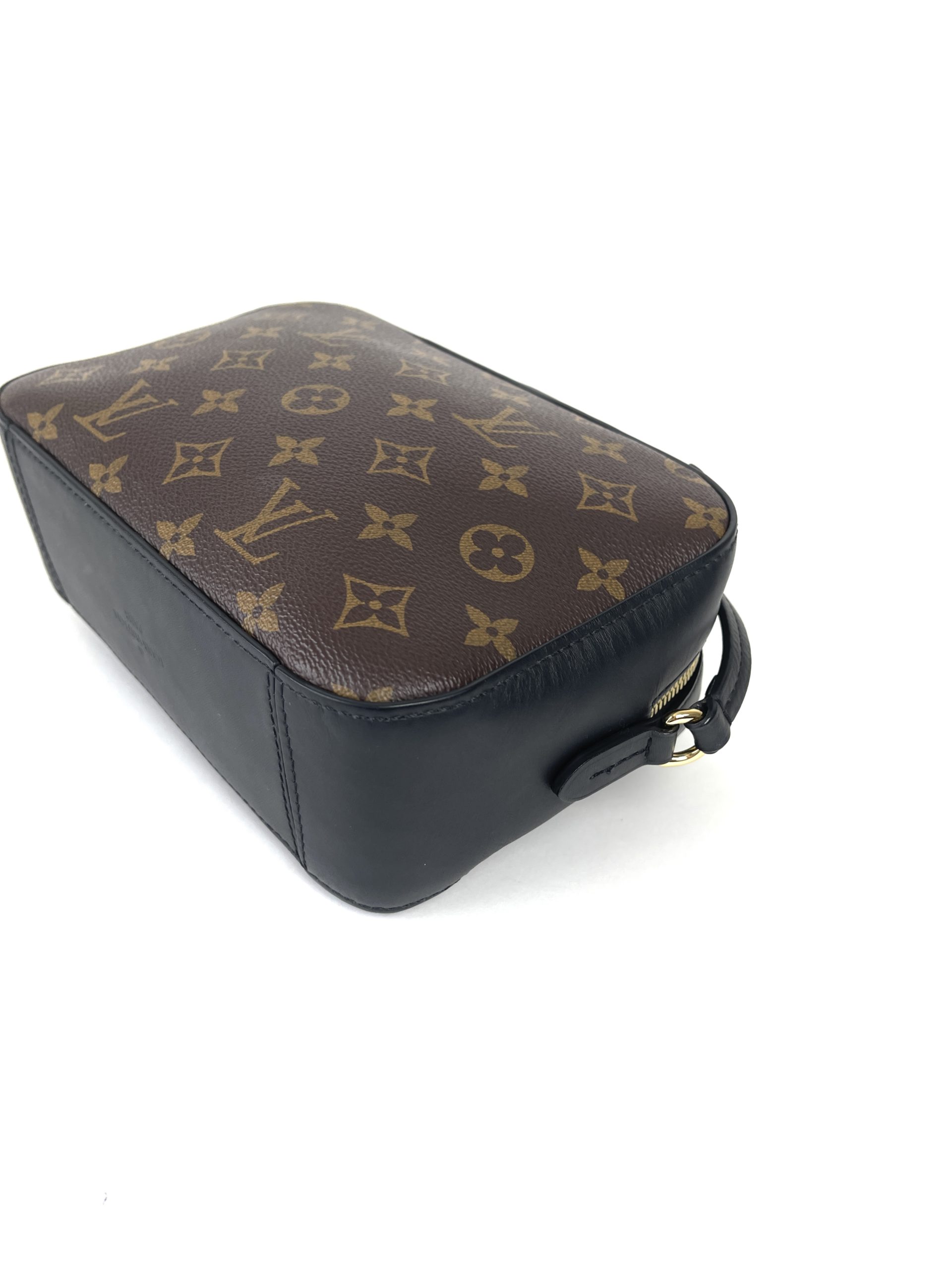 I pulled the plug! LV OnTheGo MM in Black Empriente! : r/Louisvuitton