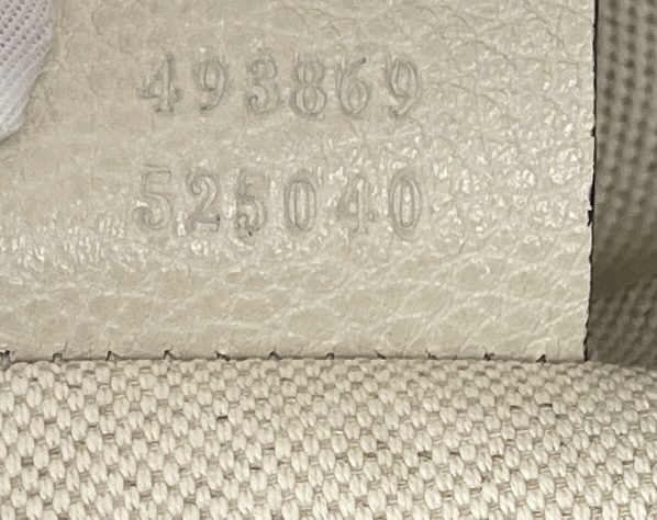 GUCCI Grained Calfskin Small Logo Belt Bag White 1106873
