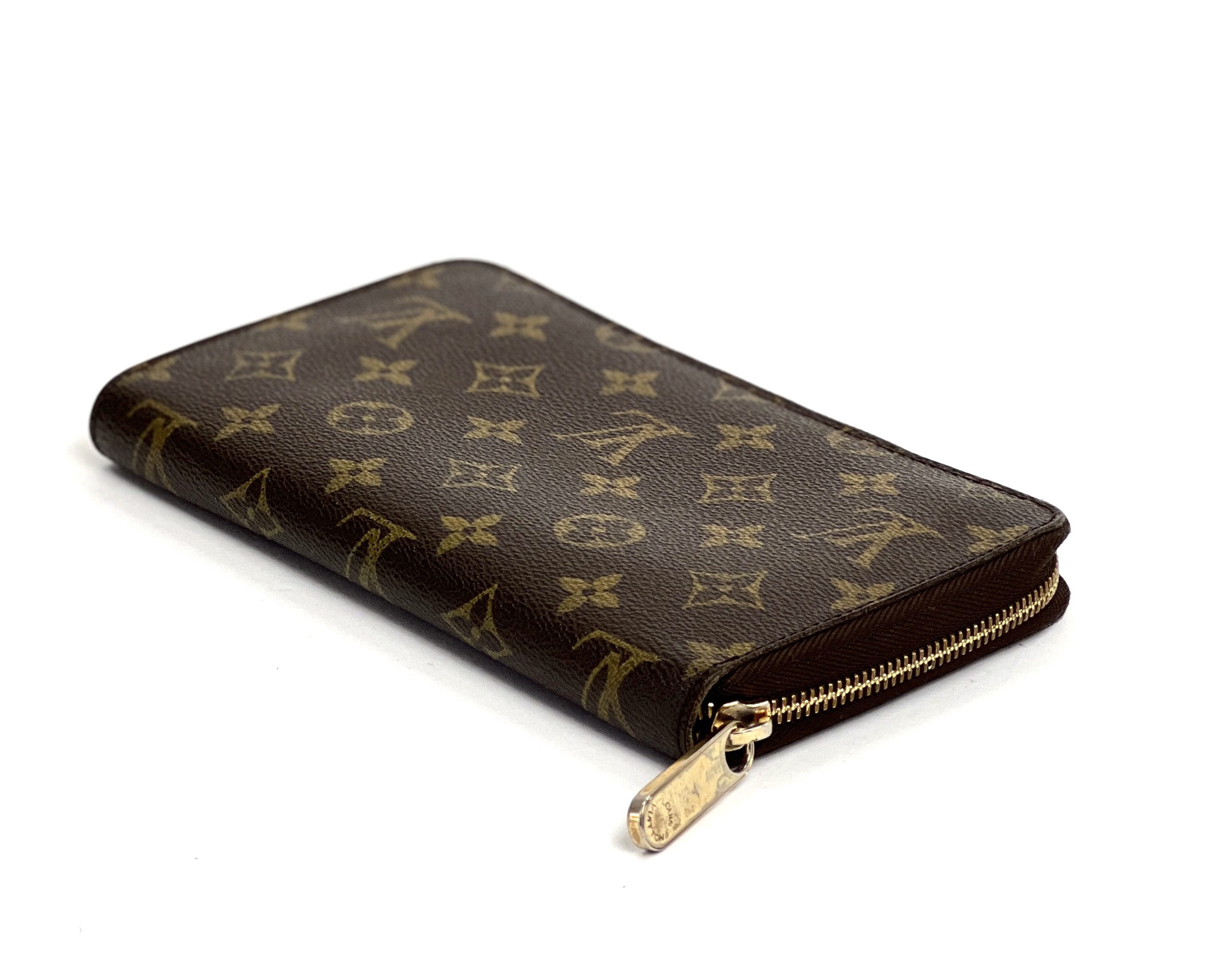 Louis Vuitton Zippy Long Wallet