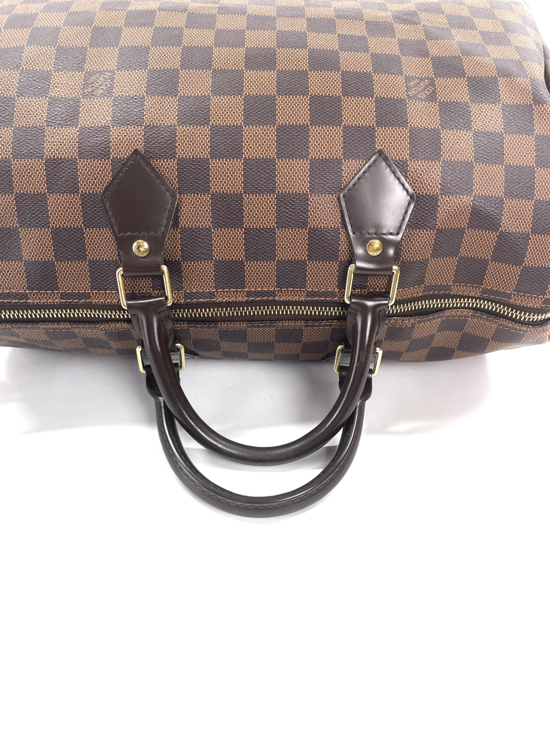 Bag: Louis Vuitton Speedy Damier Ebene 35  Louis vuitton, Louis vuitton  handbags, Louis vuitton handbags speedy