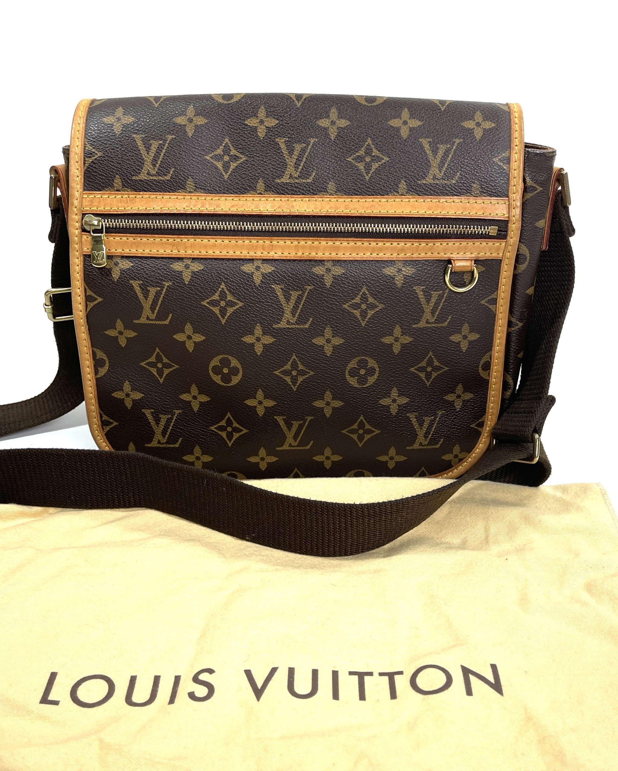 LOUIS VUITTON Monogram Valmy MM Messenger Bag 1232726