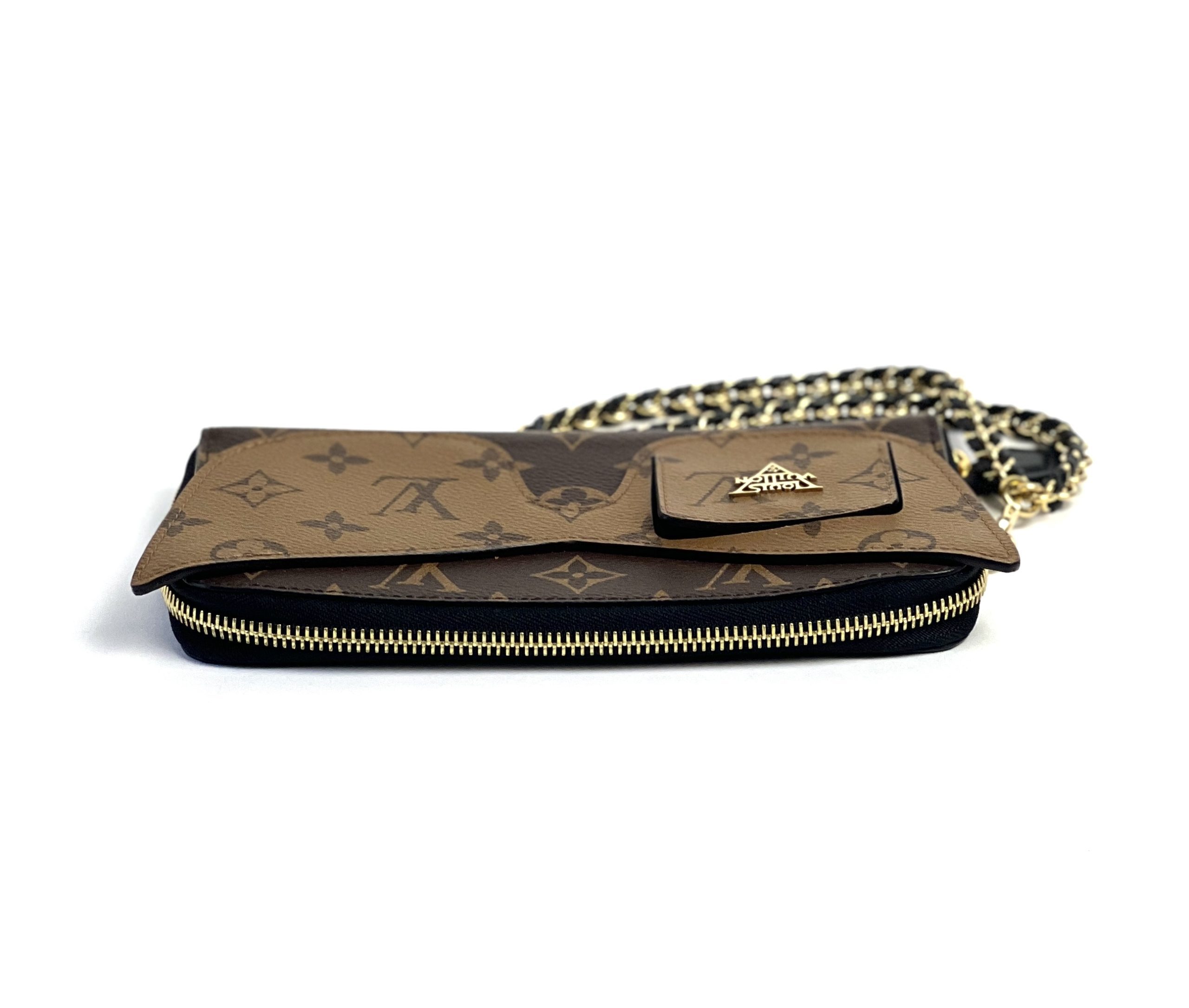 Louis Vuitton, Bags, Like New Louis Vuitton Giant Reverse Monogram Long  Zippy Wallet