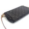 Louis Vuitton Monogram Favorite MM 24