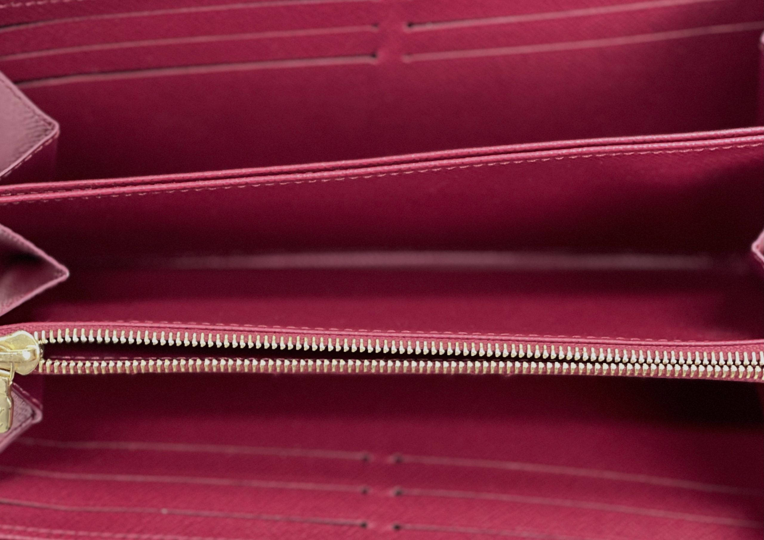 Louis Vuitton M30780 Zippy Wallet Vertical Taiga Lama Fuchsia Monogram Pink