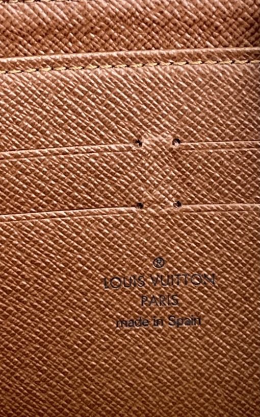 Louis Vuitton Monogram Zippy Wallet 21