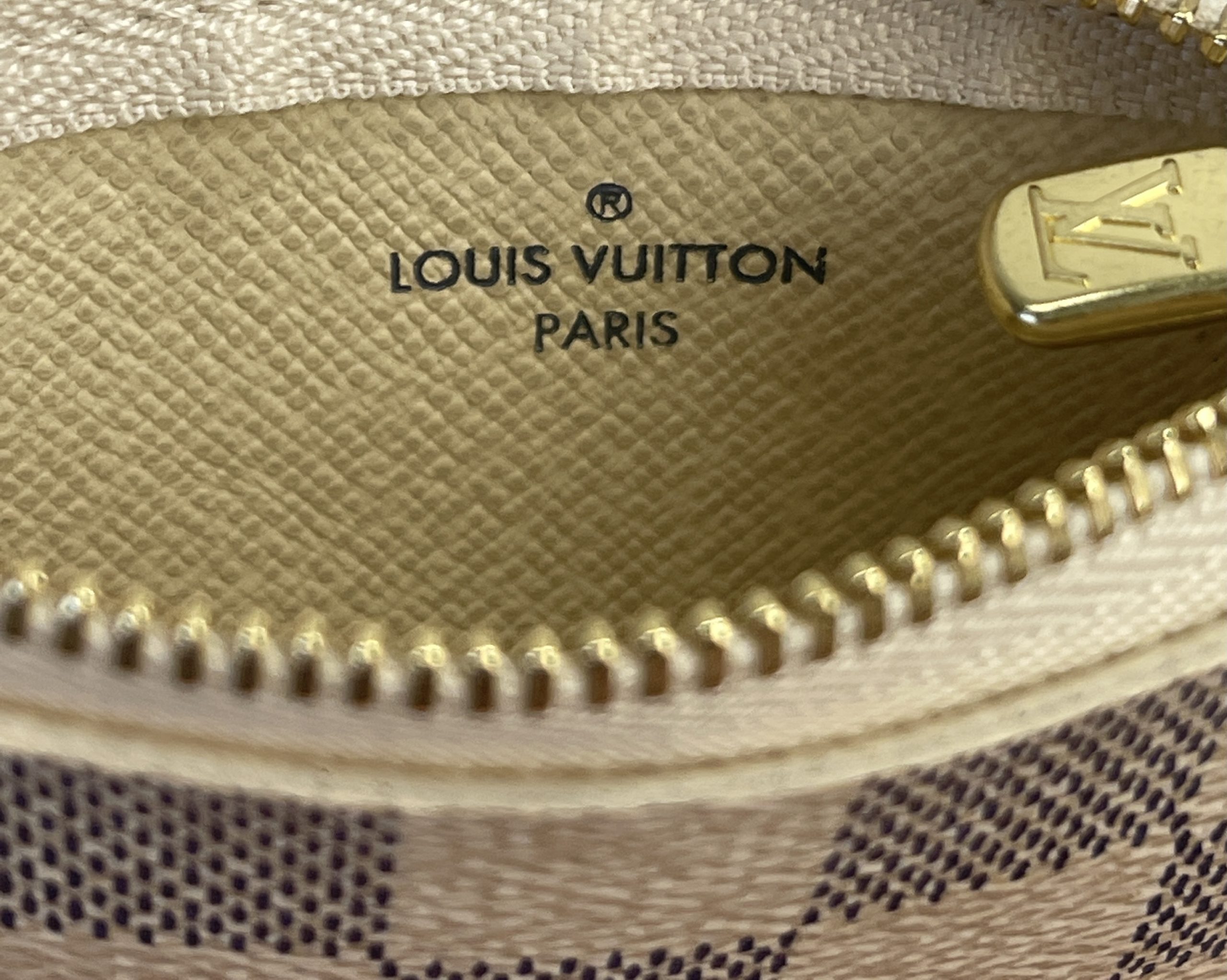 Louis Vuitton Key Pouch Cles - Damier Azur