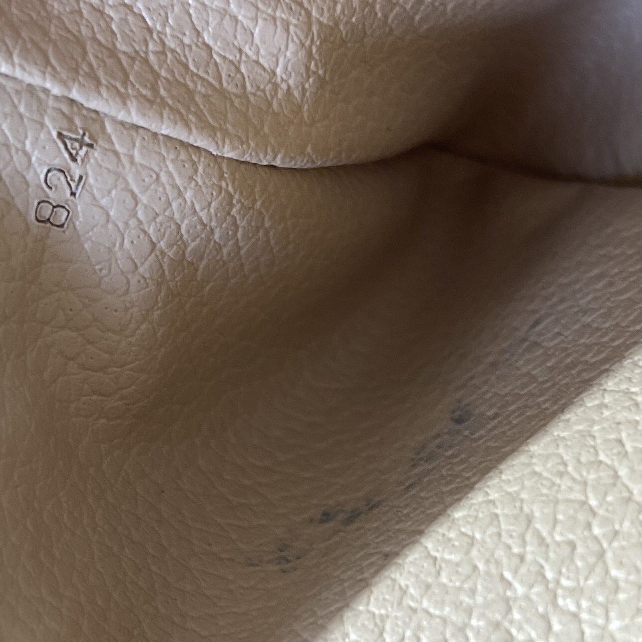 Louis Vuitton Monogram Toilette Trousse 28 Cosmetic Pouch Make Up