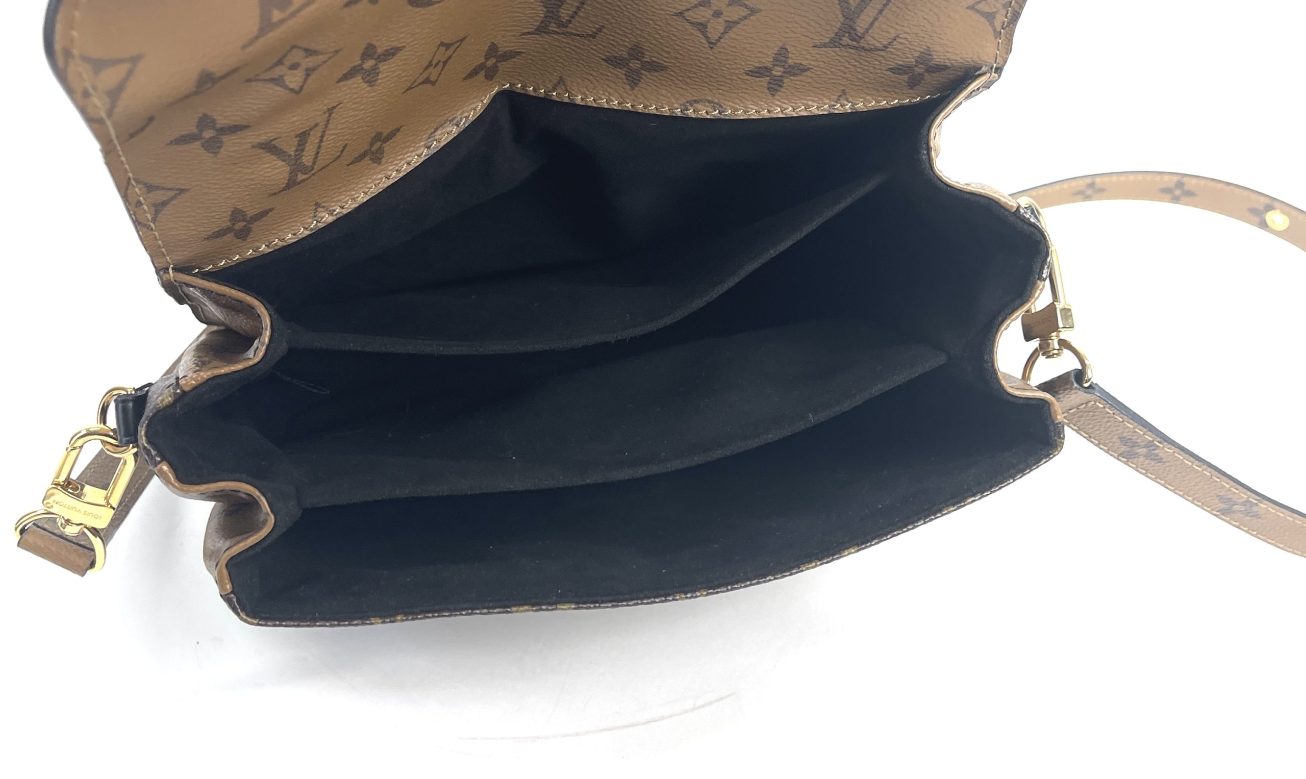 Louis Vuitton Pochette Metis reverse zara blazer slik maxi dress