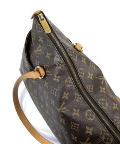 Louis Vuitton Totally MM Monogram Tote zipper