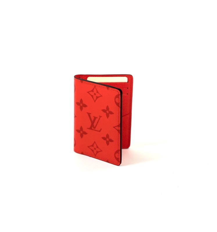 Louis Vuitton Green Taiga Leather Card Holder Pocket Organizer M30512  ref.998763 - Joli Closet