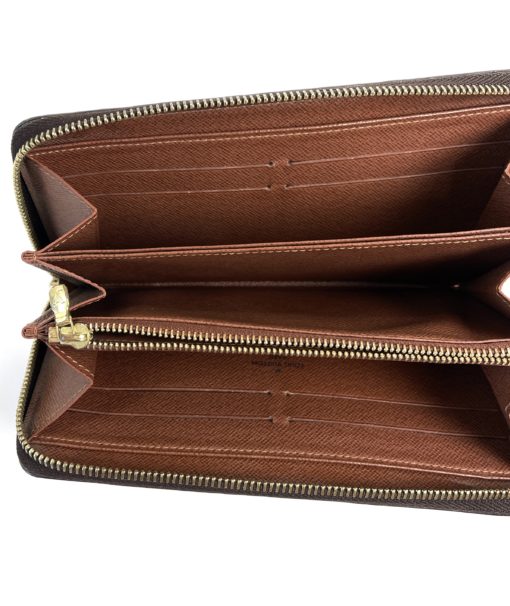 Louis Vuitton Monogram Zippy Wallet pocket