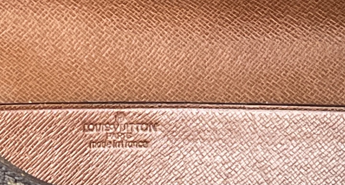 Louis Vuitton document holder in grey antracite saffiano…