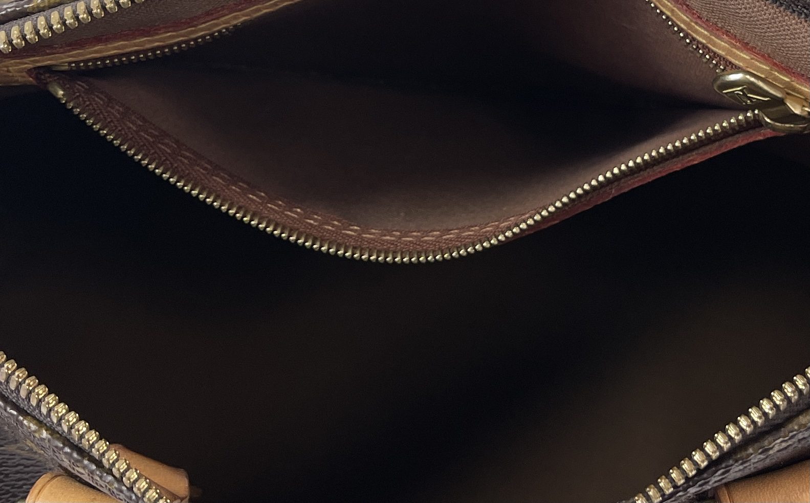 What's In My Handbag (2017) / Louis Vuitton Speedy Bandouliere 30