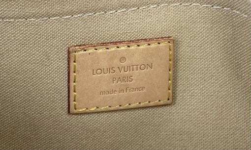 Louis Vuitton Damier Azur Favorite Crossbody MM 17