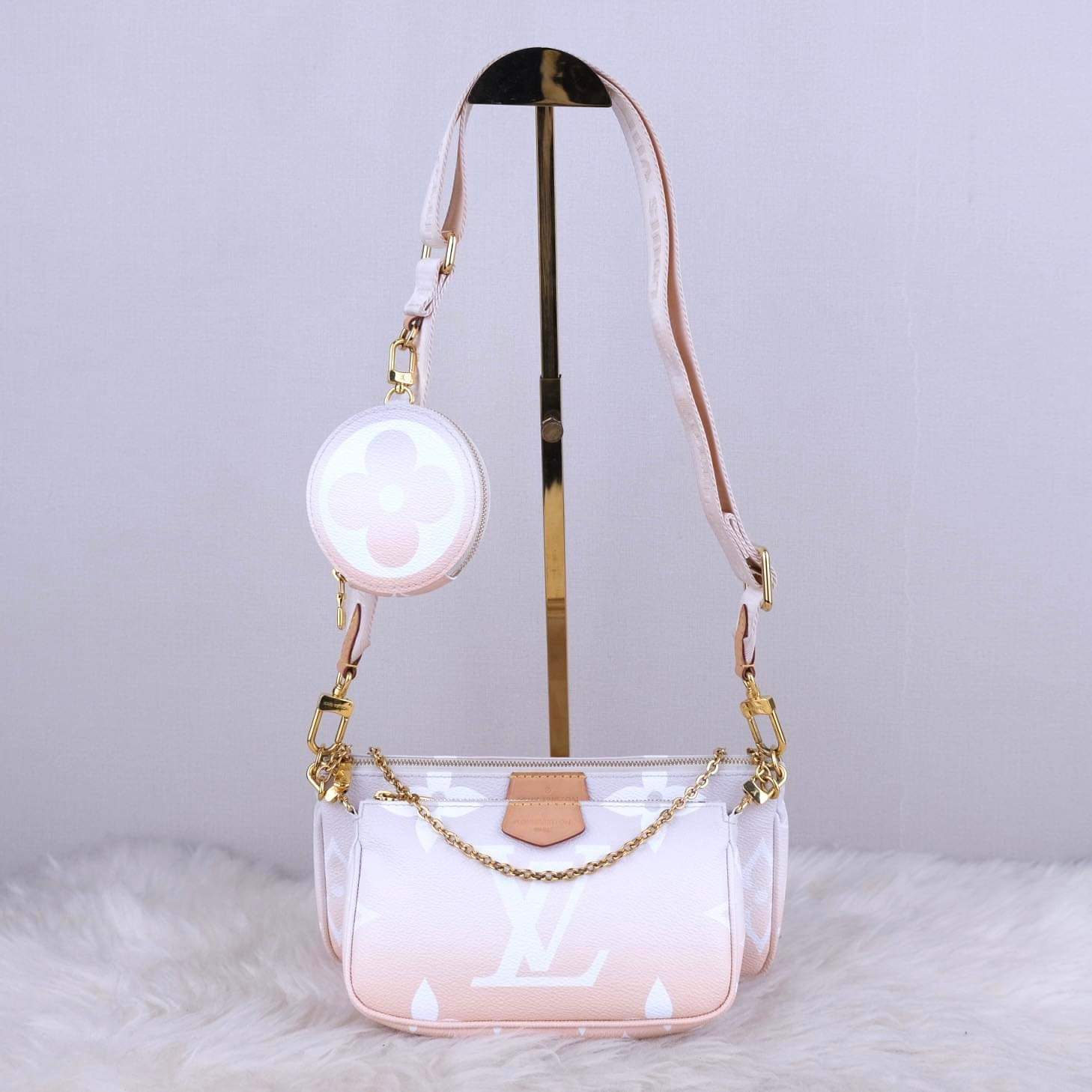 Louis Vuitton MULTI POCHETTE ACCESSOIRES- Cream  Luxury bags collection,  Bags designer fashion, Girly bags