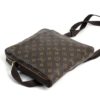 Louis Vuitton Monogram Trotteur Beaubourg Messenger 25