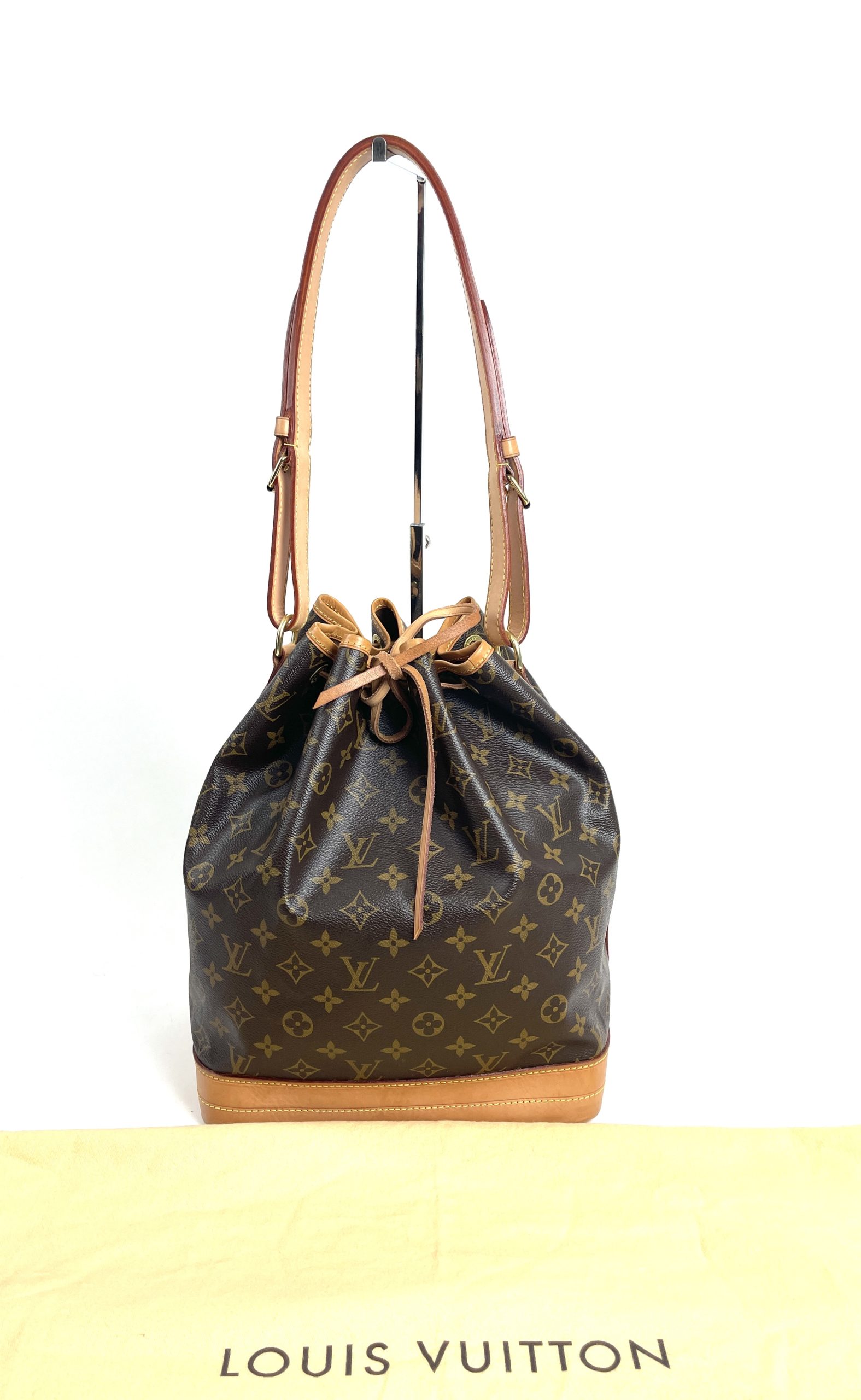 Shop Louis Vuitton NOE Monogram Casual Style Street Style Leather Purses by  MUTIARA