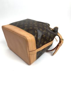 Louis Vuitton Monogram Noe GM Bucket Bag bottom