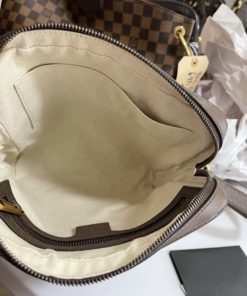 Gucci GG Ophidia Crossbody Bag inside
