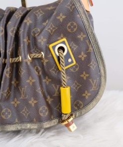 Louis Vuitton Limited Edition Monogram Kalahari PM Hobo Flap Bag 58lk38s at  1stDibs