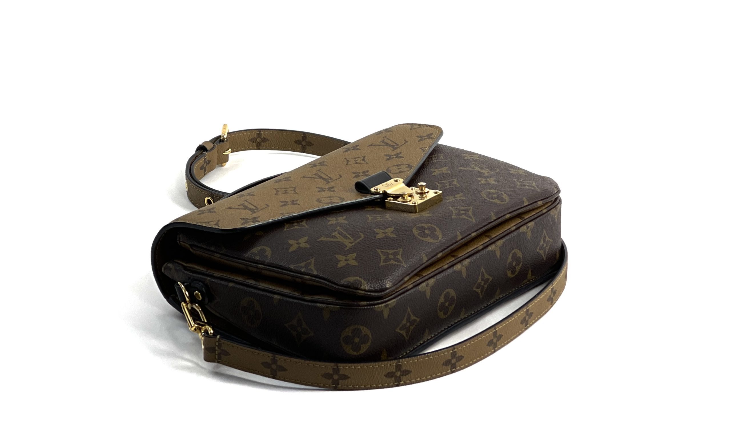 Louis Vuitton Pochette Metis (Monogram Reverse), Women's Fashion, Bags &  Wallets, Purses & Pouches on Carousell