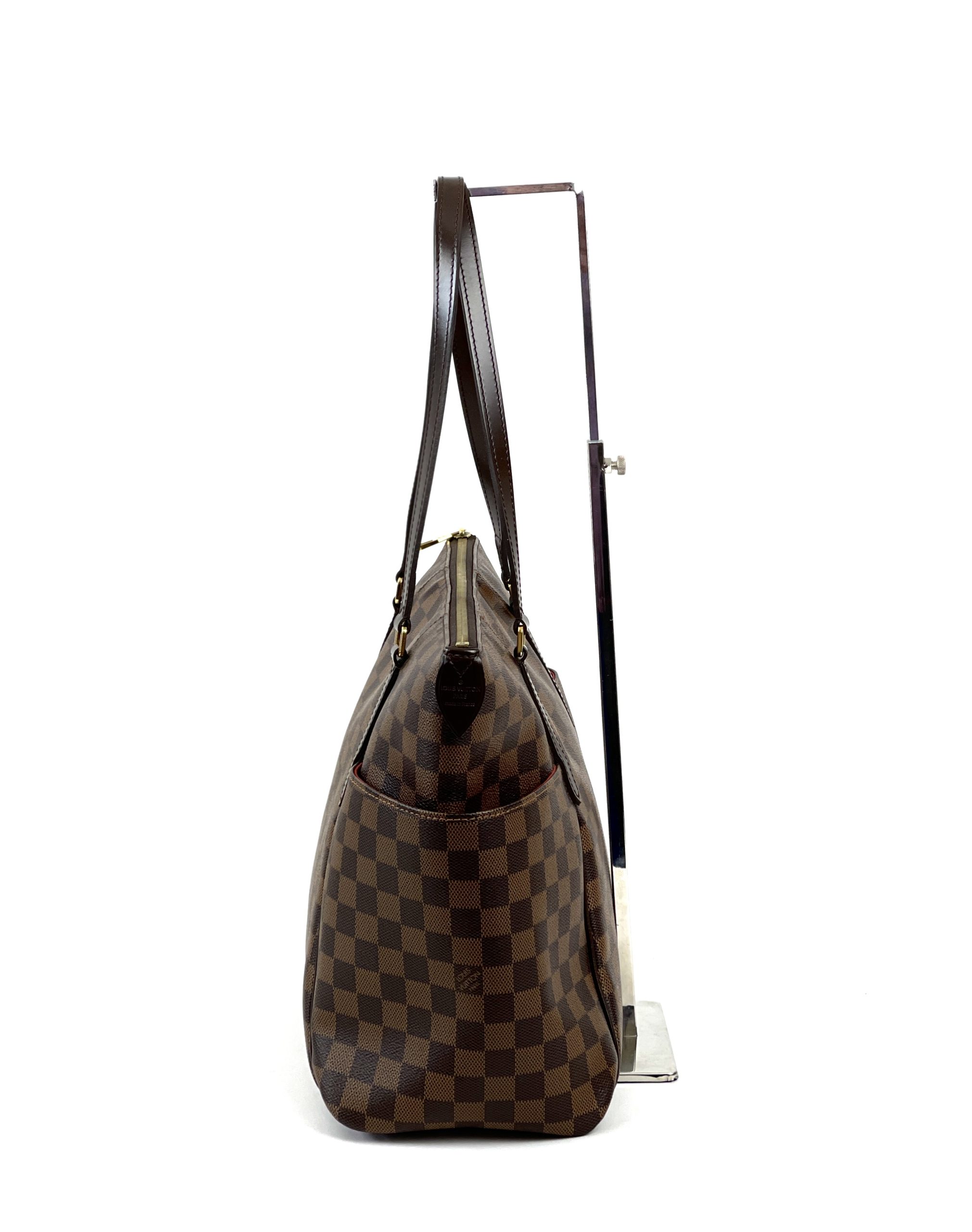 Louis Vuitton Damier Ebene Canvas Chelsea Bag