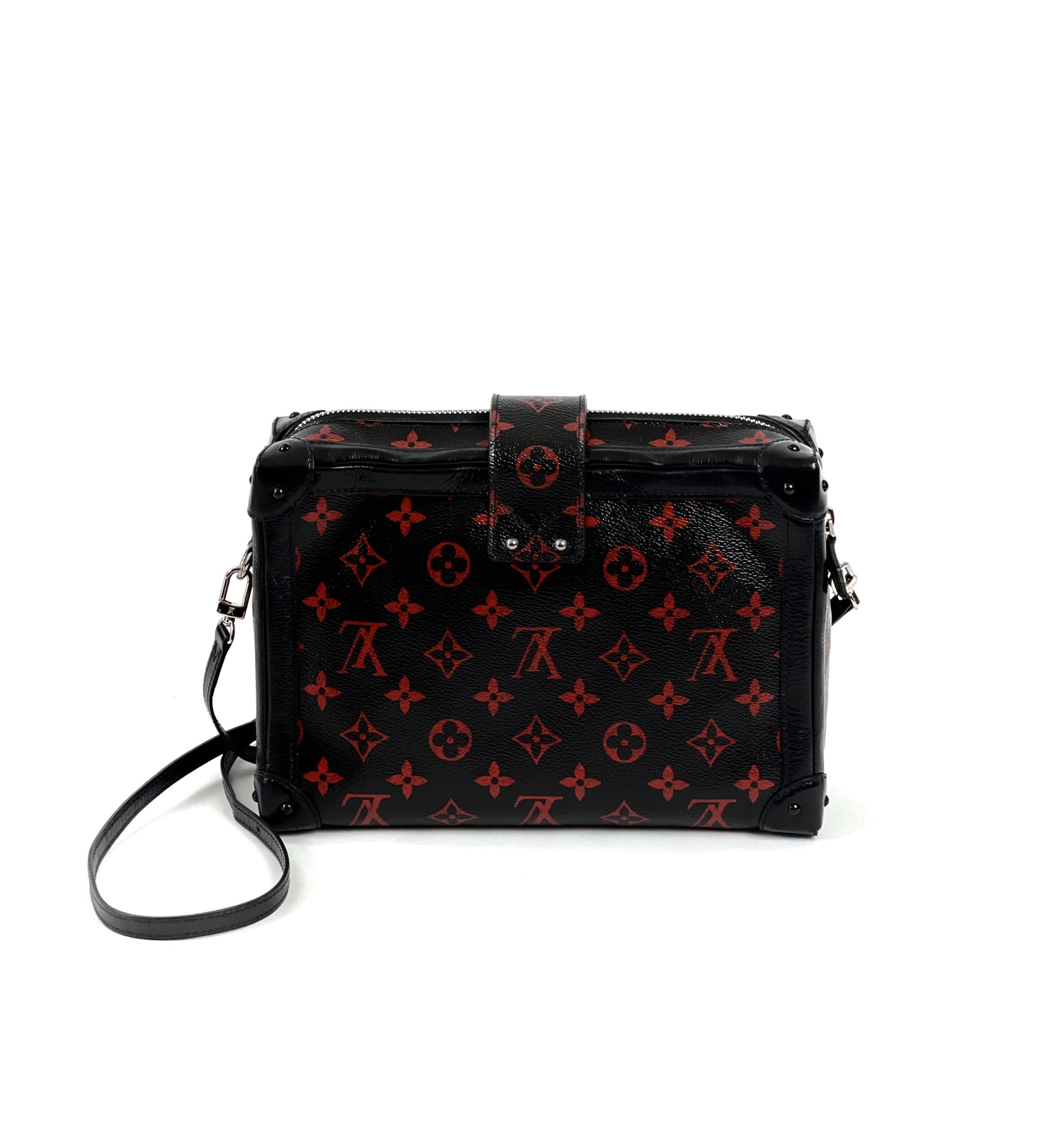Petite malle leather crossbody bag Louis Vuitton Red in Leather