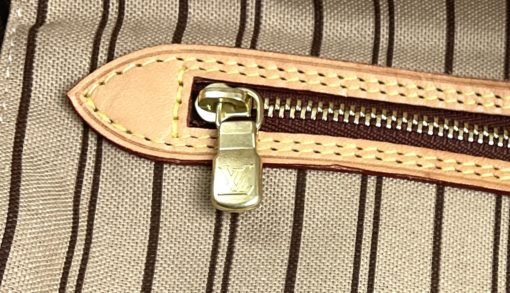 Louis Vuitton Monogram Neverfull MM Beige zipper