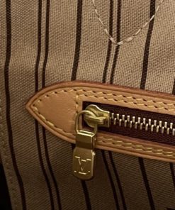 Louis Vuitton Monogram Neverfull MM Beige inside zipper